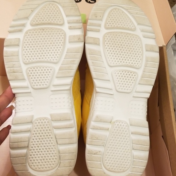 🦋🦋🌼Hp🌼Charlotte russe shoes🦋🦋 - Picture 3 of 4